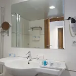 Отель Portocobo Санта Круз де Олейрос