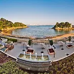 Отель Portocobo 4*
