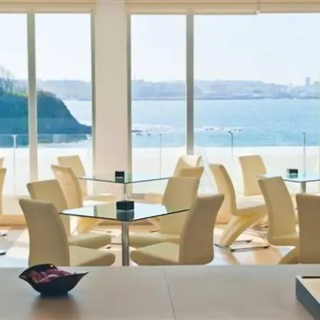 فندق Portocobo 4*